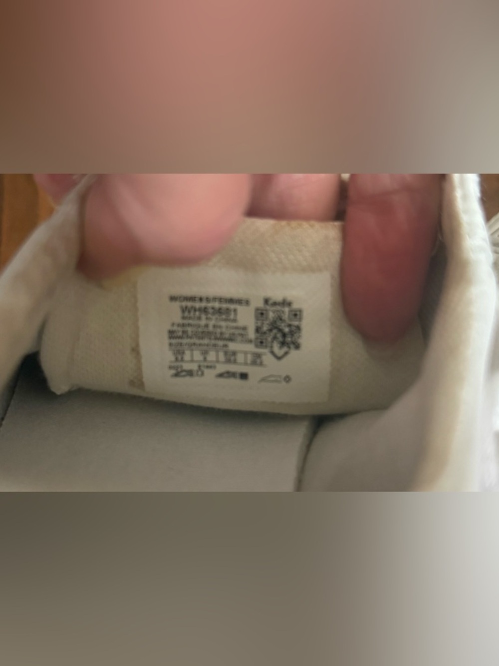 Keds White Leather Sneakers Gold Eyelets Lace Up Casual Shoes Size 8.5 - Picture 6 of 6